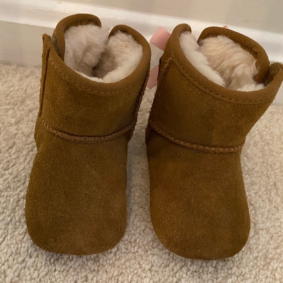 Ugg Baby Shoes - Picture 1 of 5
